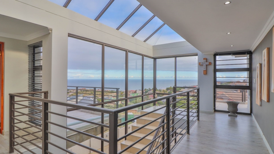 5 Bedroom Property for Sale in Dana Bay Western Cape